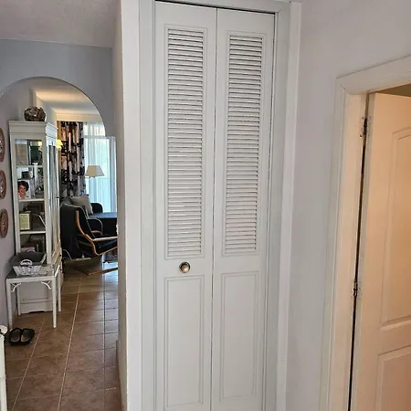 - 1 Bdr Comfy Place Apartment *