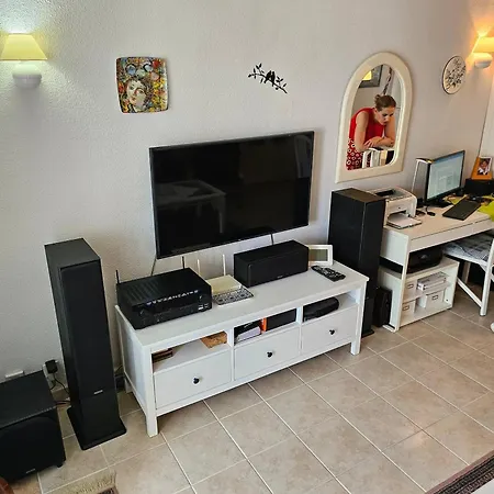 - 1 Bdr Comfy Place Apartment *
