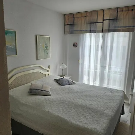 - 1 Bdr Comfy Place